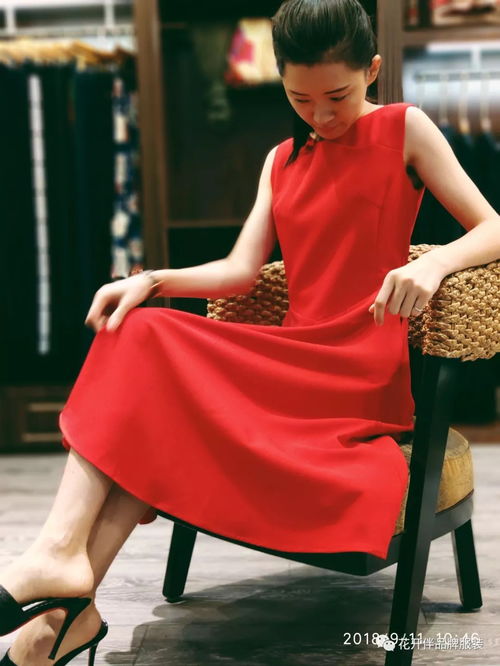 廣益五洲哥倫布 優(yōu)雅女人秋季服裝搭配